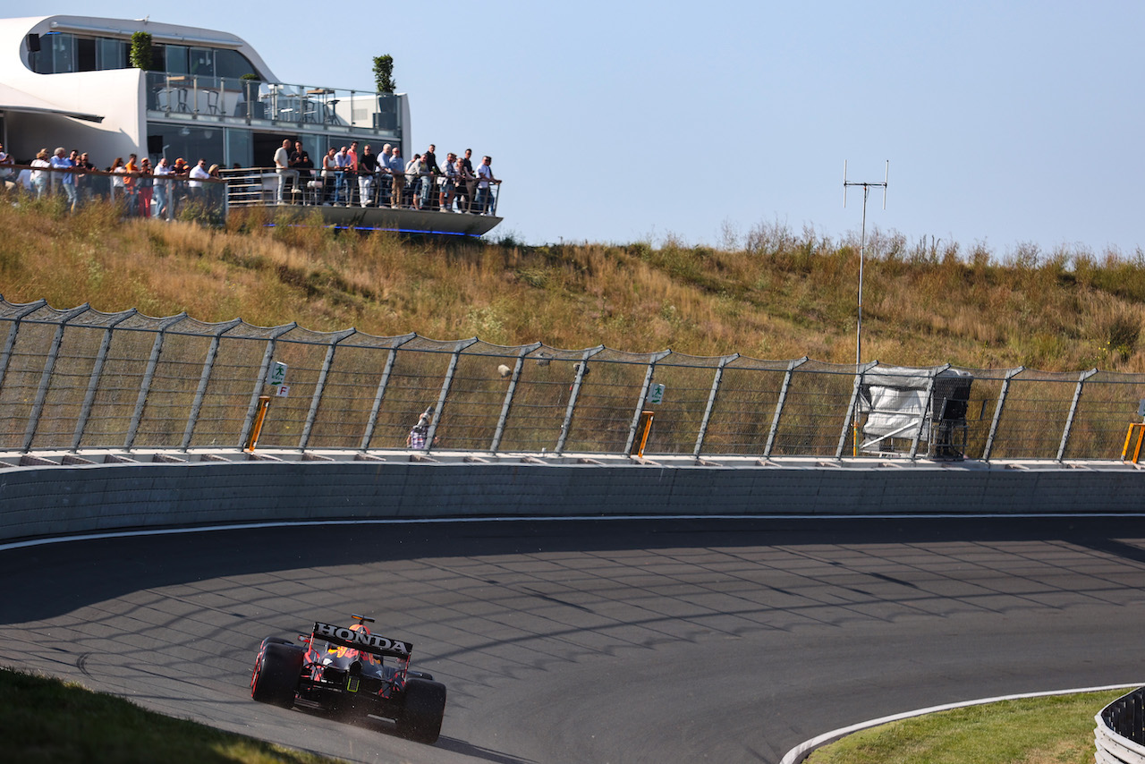 GP OLANDA, Max Verstappen (NLD), Red Bull Racing 
03.09.2021. Formula 1 World Championship, Rd 13, Dutch Grand Prix, Zandvoort, Netherlands, Practice Day.
- www.xpbimages.com, EMail: requests@xpbimages.com © Copyright: Charniaux / XPB Images