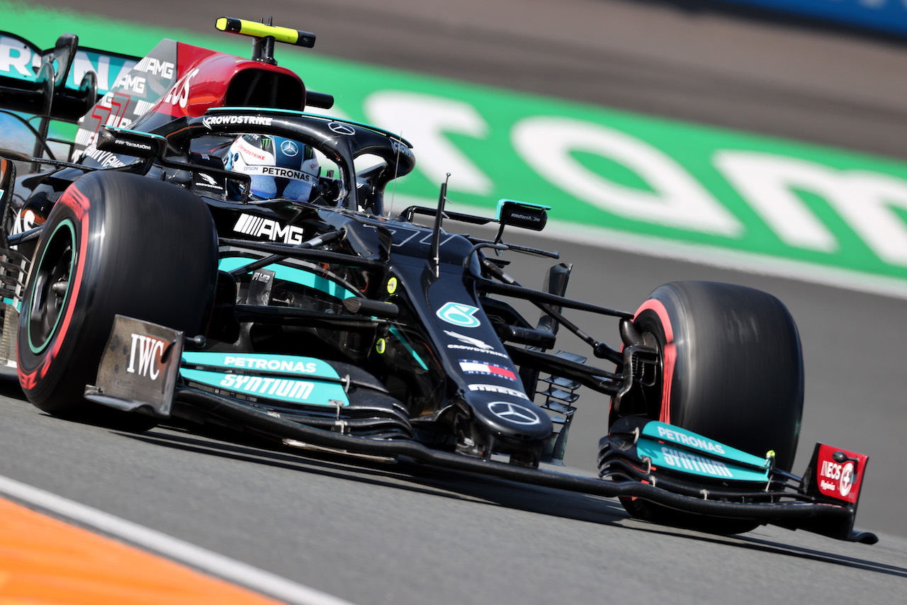 GP OLANDA, Valtteri Bottas (FIN), Mercedes AMG F1 
03.09.2021. Formula 1 World Championship, Rd 13, Dutch Grand Prix, Zandvoort, Netherlands, Practice Day.
- www.xpbimages.com, EMail: requests@xpbimages.com ¬© Copyright: Charniaux / XPB Images