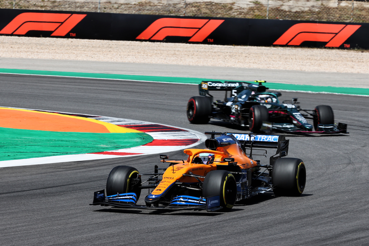 GP PORTOGALLO, Daniel Ricciardo (AUS) McLaren MCL35M.
02.05.2021. Formula 1 World Championship, Rd 3, Portuguese Grand Prix, Portimao, Portugal, Gara Day.
- www.xpbimages.com, EMail: requests@xpbimages.com © Copyright: Batchelor / XPB Images