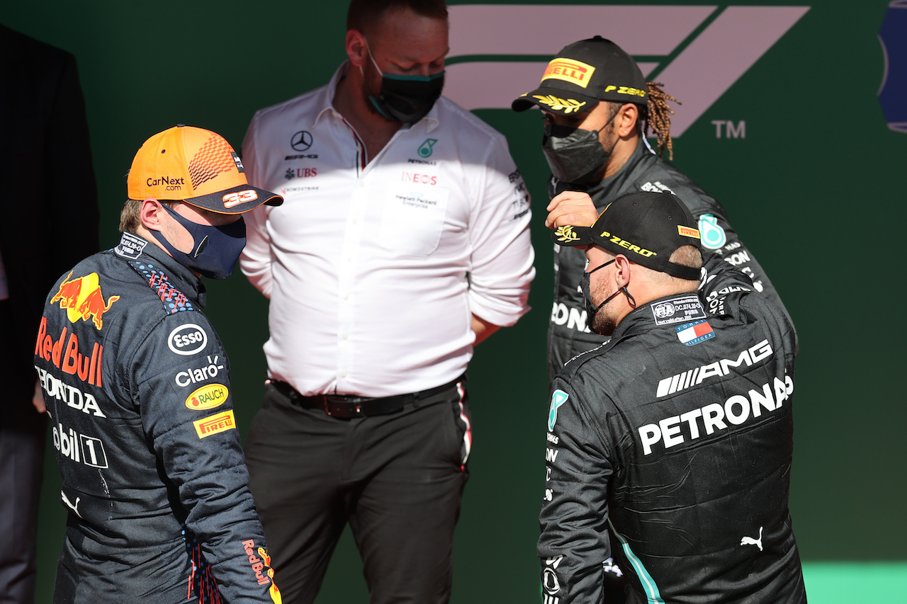 GP PORTOGALLO, 1st place Lewis Hamilton (GBR) Mercedes AMG F1, 2nd place Max Verstappen (NLD) Red Bull Racing e 3rd place Valtteri Bottas (FIN) Mercedes AMG F1.
02.05.2021. Formula 1 World Championship, Rd 3, Portuguese Grand Prix, Portimao, Portugal, Gara Day.
- www.xpbimages.com, EMail: requests@xpbimages.com ¬© Copyright: Batchelor / XPB Images