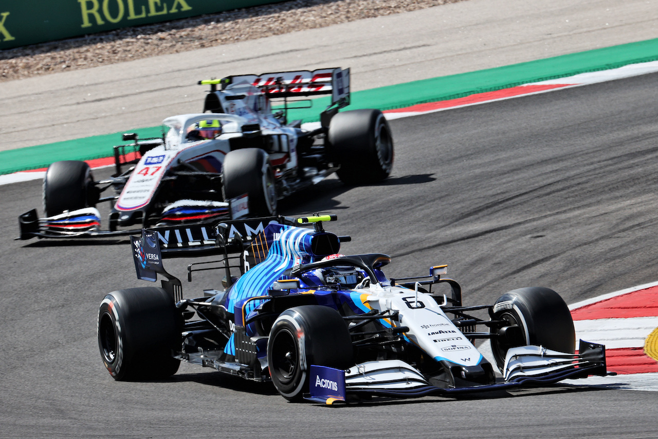GP PORTOGALLO, Nicholas Latifi (CDN) Williams Racing FW43B.
02.05.2021. Formula 1 World Championship, Rd 3, Portuguese Grand Prix, Portimao, Portugal, Gara Day.
- www.xpbimages.com, EMail: requests@xpbimages.com © Copyright: Batchelor / XPB Images