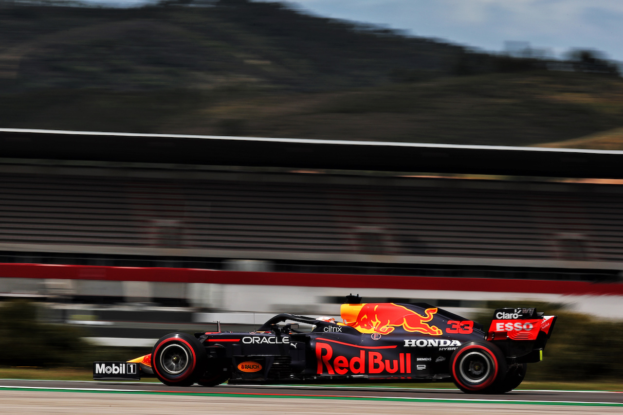 GP PORTOGALLO, Max Verstappen (NLD) Red Bull Racing RB16B.
01.05.2021. Formula 1 World Championship, Rd 3, Portuguese Grand Prix, Portimao, Portugal, Qualifiche Day.
- www.xpbimages.com, EMail: requests@xpbimages.com © Copyright: Batchelor / XPB Images