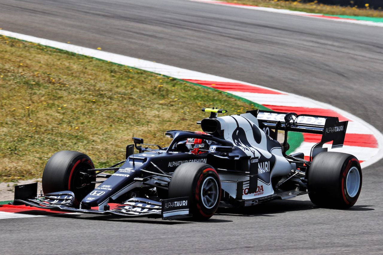 GP PORTOGALLO, Pierre Gasly (FRA) AlphaTauri AT02.
01.05.2021. Formula 1 World Championship, Rd 3, Portuguese Grand Prix, Portimao, Portugal, Qualifiche Day.
- www.xpbimages.com, EMail: requests@xpbimages.com © Copyright: Batchelor / XPB Images