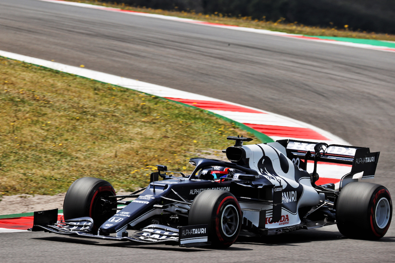GP PORTOGALLO, Yuki Tsunoda (JPN) AlphaTauri AT02.
01.05.2021. Formula 1 World Championship, Rd 3, Portuguese Grand Prix, Portimao, Portugal, Qualifiche Day.
- www.xpbimages.com, EMail: requests@xpbimages.com © Copyright: Batchelor / XPB Images