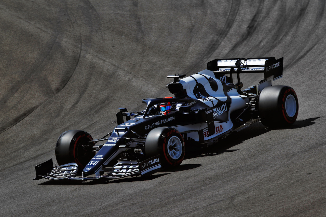 GP PORTOGALLO, Yuki Tsunoda (JPN) AlphaTauri AT02.
01.05.2021. Formula 1 World Championship, Rd 3, Portuguese Grand Prix, Portimao, Portugal, Qualifiche Day.
 - www.xpbimages.com, EMail: requests@xpbimages.com © Copyright: Staley / XPB Images