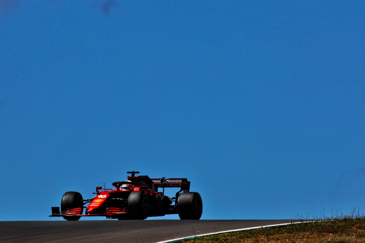 GP PORTOGALLO, Charles Leclerc (MON) Ferrari SF-21.
01.05.2021. Formula 1 World Championship, Rd 3, Portuguese Grand Prix, Portimao, Portugal, Qualifiche Day.
 - www.xpbimages.com, EMail: requests@xpbimages.com © Copyright: Staley / XPB Images