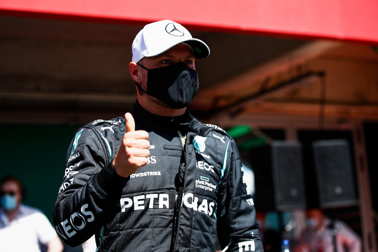 GP PORTOGALLO, Valtteri Bottas (FIN) Mercedes AMG F1 celebrates his pole position in qualifying parc ferme.
01.05.2021. Formula 1 World Championship, Rd 3, Portuguese Grand Prix, Portimao, Portugal, Qualifiche Day.
- www.xpbimages.com, EMail: requests@xpbimages.com © Copyright: FIA Pool Image for Editorial Use Only