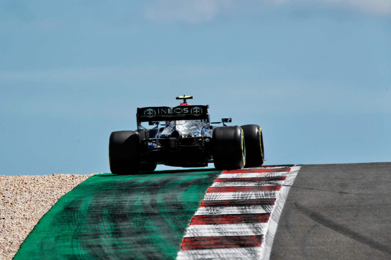 GP PORTOGALLO, Valtteri Bottas (FIN) Mercedes AMG F1 W12.
01.05.2021. Formula 1 World Championship, Rd 3, Portuguese Grand Prix, Portimao, Portugal, Qualifiche Day.
 - www.xpbimages.com, EMail: requests@xpbimages.com © Copyright: Staley / XPB Images