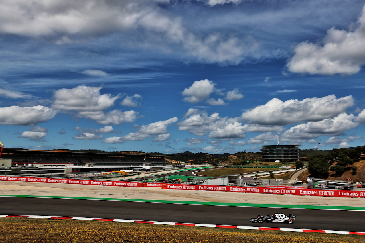 GP PORTOGALLO, Yuki Tsunoda (JPN) AlphaTauri AT02.
01.05.2021. Formula 1 World Championship, Rd 3, Portuguese Grand Prix, Portimao, Portugal, Qualifiche Day.
- www.xpbimages.com, EMail: requests@xpbimages.com © Copyright: Batchelor / XPB Images