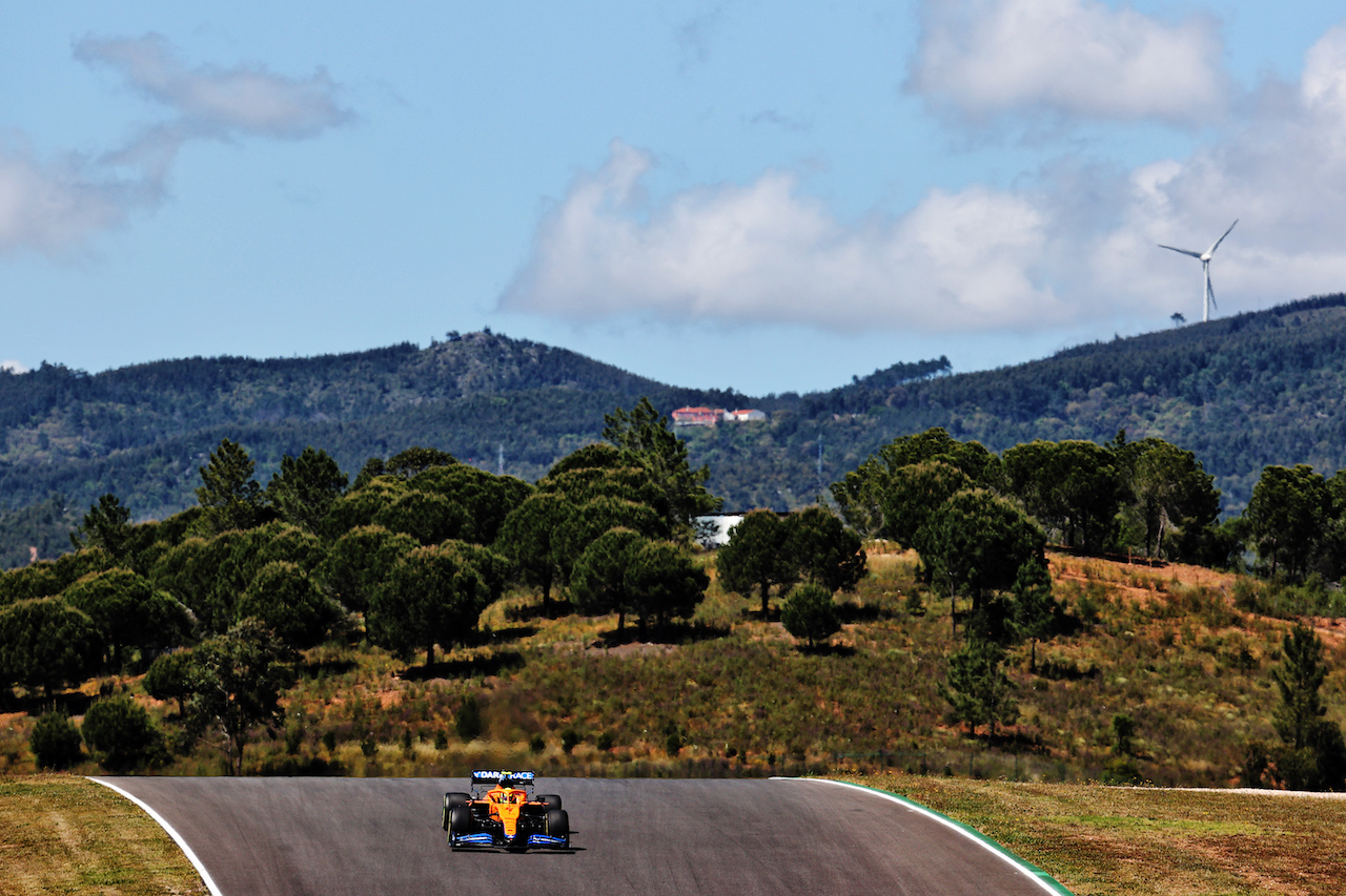 GP PORTOGALLO, Lando Norris (GBR) McLaren MCL35M.
30.04.2021. Formula 1 World Championship, Rd 3, Portuguese Grand Prix, Portimao, Portugal, Practice Day.
- www.xpbimages.com, EMail: requests@xpbimages.com © Copyright: Batchelor / XPB Images