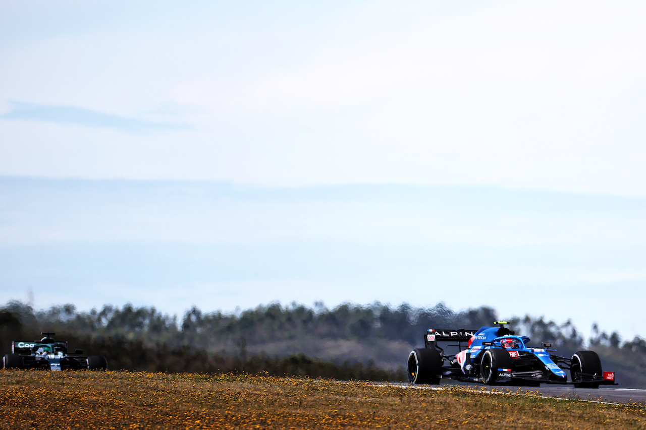 GP PORTOGALLO, Esteban Ocon (FRA) Alpine F1 Team A521.
30.04.2021. Formula 1 World Championship, Rd 3, Portuguese Grand Prix, Portimao, Portugal, Practice Day.
- www.xpbimages.com, EMail: requests@xpbimages.com © Copyright: Batchelor / XPB Images