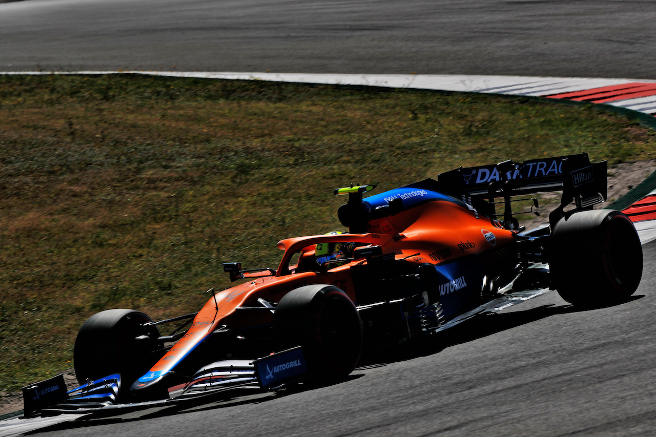 GP PORTOGALLO, Lando Norris (GBR) McLaren MCL35M.
30.04.2021. Formula 1 World Championship, Rd 3, Portuguese Grand Prix, Portimao, Portugal, Practice Day.
 - www.xpbimages.com, EMail: requests@xpbimages.com © Copyright: Staley / XPB Images