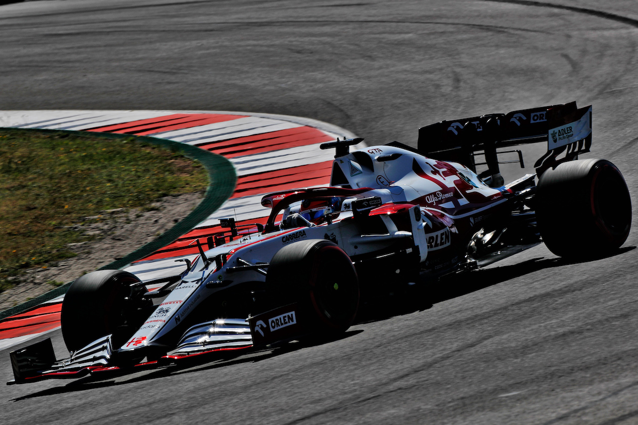 GP PORTOGALLO, Kimi Raikkonen (FIN) Alfa Romeo Racing C41.
30.04.2021. Formula 1 World Championship, Rd 3, Portuguese Grand Prix, Portimao, Portugal, Practice Day.
 - www.xpbimages.com, EMail: requests@xpbimages.com © Copyright: Staley / XPB Images