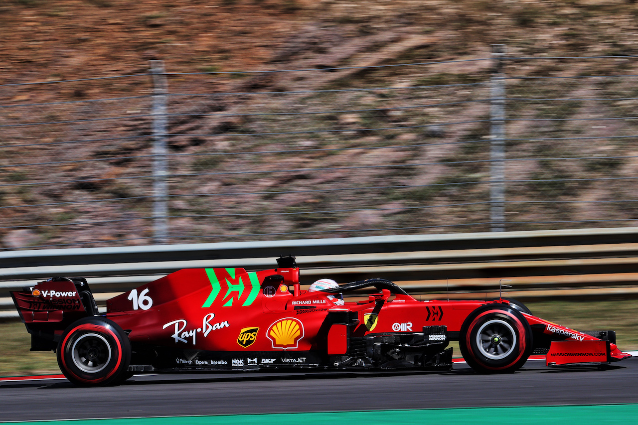GP PORTOGALLO, Charles Leclerc (MON) Ferrari SF-21.
30.04.2021. Formula 1 World Championship, Rd 3, Portuguese Grand Prix, Portimao, Portugal, Practice Day.
- www.xpbimages.com, EMail: requests@xpbimages.com © Copyright: Batchelor / XPB Images
