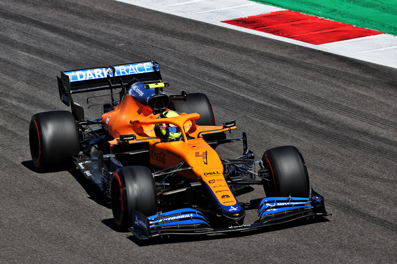 GP PORTOGALLO, Lando Norris (GBR) McLaren MCL35M.
30.04.2021. Formula 1 World Championship, Rd 3, Portuguese Grand Prix, Portimao, Portugal, Practice Day.
- www.xpbimages.com, EMail: requests@xpbimages.com © Copyright: Batchelor / XPB Images