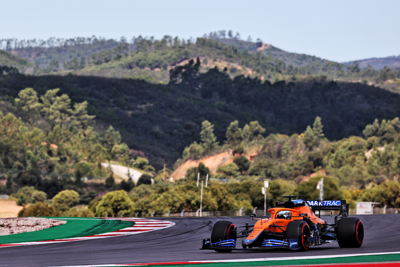 GP PORTOGALLO, Daniel Ricciardo (AUS) McLaren MCL35M.
30.04.2021. Formula 1 World Championship, Rd 3, Portuguese Grand Prix, Portimao, Portugal, Practice Day.
- www.xpbimages.com, EMail: requests@xpbimages.com © Copyright: Batchelor / XPB Images