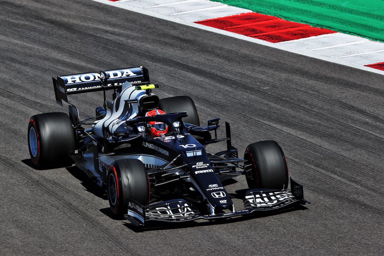 GP PORTOGALLO, Pierre Gasly (FRA) AlphaTauri AT02.
30.04.2021. Formula 1 World Championship, Rd 3, Portuguese Grand Prix, Portimao, Portugal, Practice Day.
- www.xpbimages.com, EMail: requests@xpbimages.com © Copyright: Batchelor / XPB Images