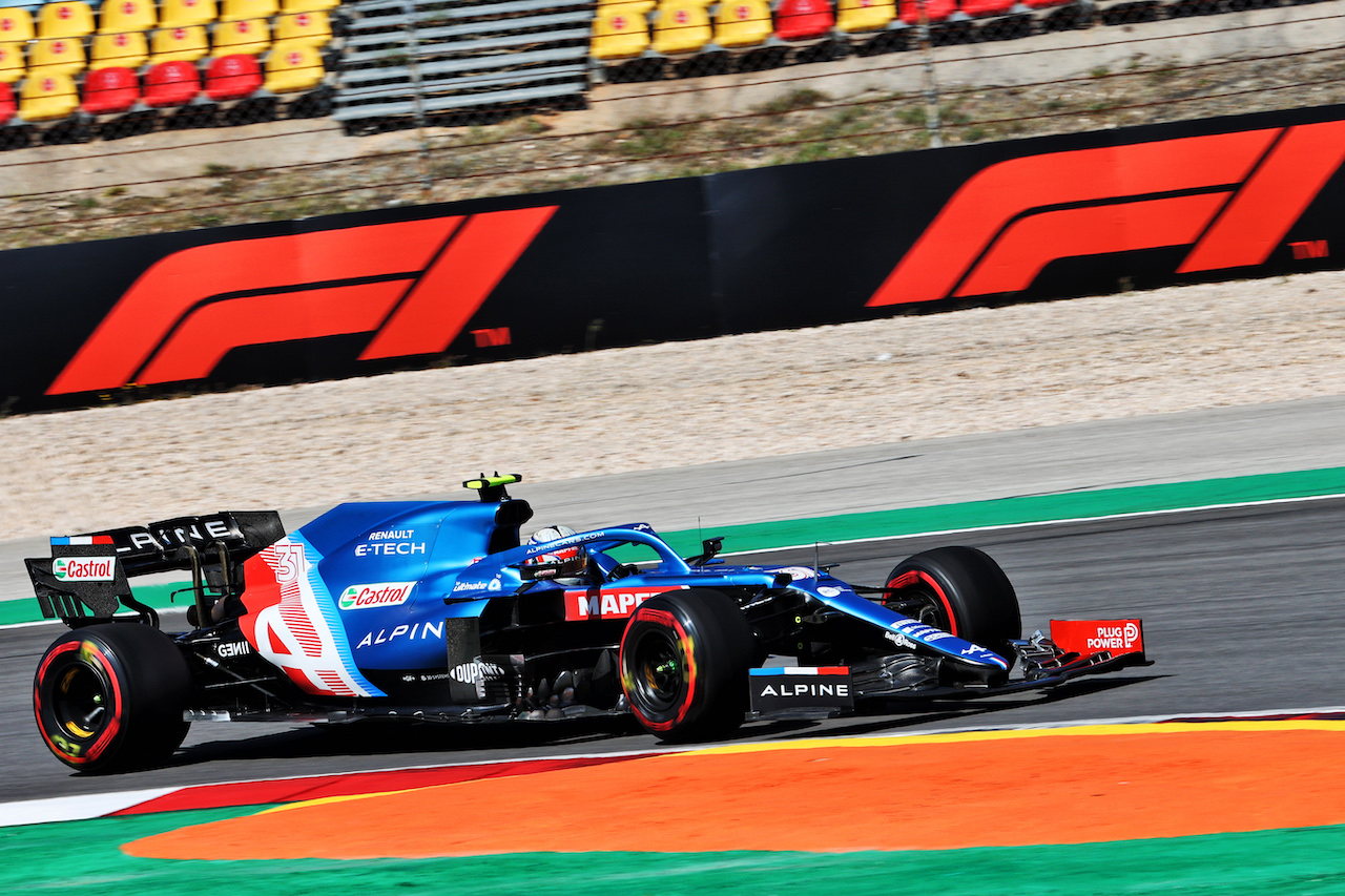 GP PORTOGALLO, Esteban Ocon (FRA) Alpine F1 Team A521.
30.04.2021. Formula 1 World Championship, Rd 3, Portuguese Grand Prix, Portimao, Portugal, Practice Day.
- www.xpbimages.com, EMail: requests@xpbimages.com © Copyright: Batchelor / XPB Images