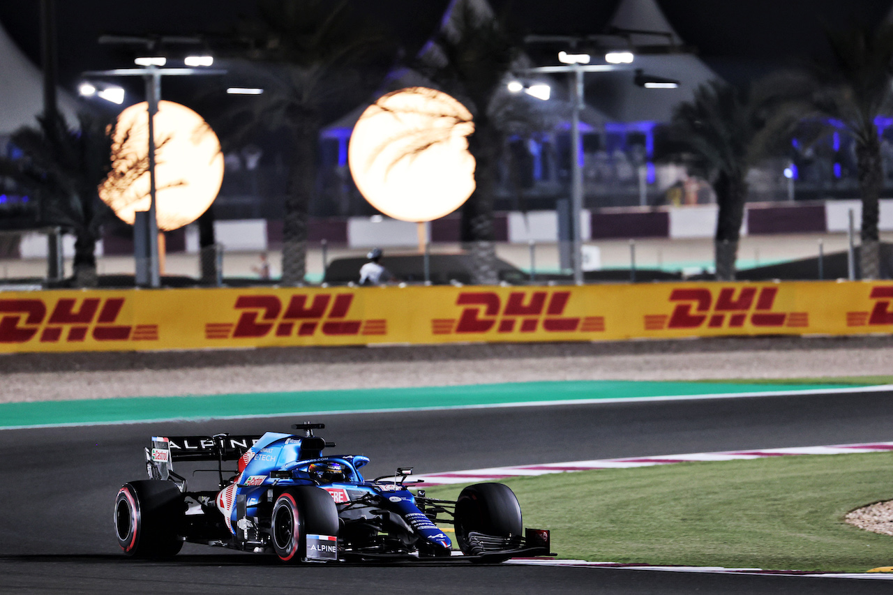 GP QATAR, Fernando Alonso (ESP) Alpine F1 Team A521.
21.11.2021. Formula 1 World Championship, Rd 20, Qatar Grand Prix, Doha, Qatar, Gara Day.
- www.xpbimages.com, EMail: requests@xpbimages.com © Copyright: Batchelor / XPB Images