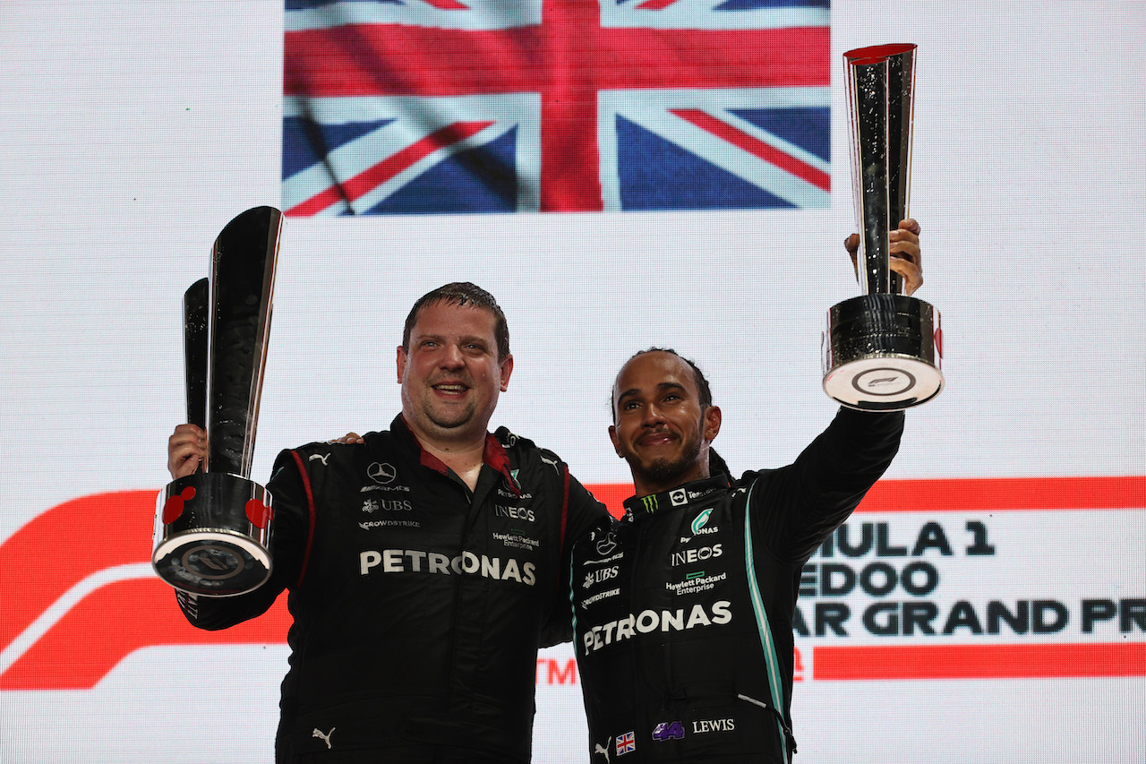 GP QATAR, 1st place Lewis Hamilton (GBR) Mercedes AMG F1 W12.
21.11.2021. Formula 1 World Championship, Rd 20, Qatar Grand Prix, Doha, Qatar, Gara Day.
- www.xpbimages.com, EMail: requests@xpbimages.com ¬© Copyright: Batchelor / XPB Images