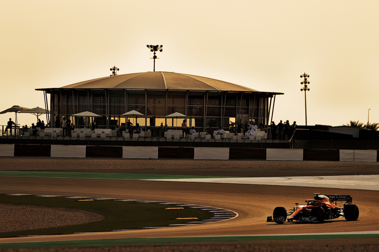 GP QATAR, Lando Norris (GBR) McLaren MCL35M.
20.11.2021. Formula 1 World Championship, Rd 20, Qatar Grand Prix, Doha, Qatar, Qualifiche Day.
- www.xpbimages.com, EMail: requests@xpbimages.com © Copyright: Moy / XPB Images