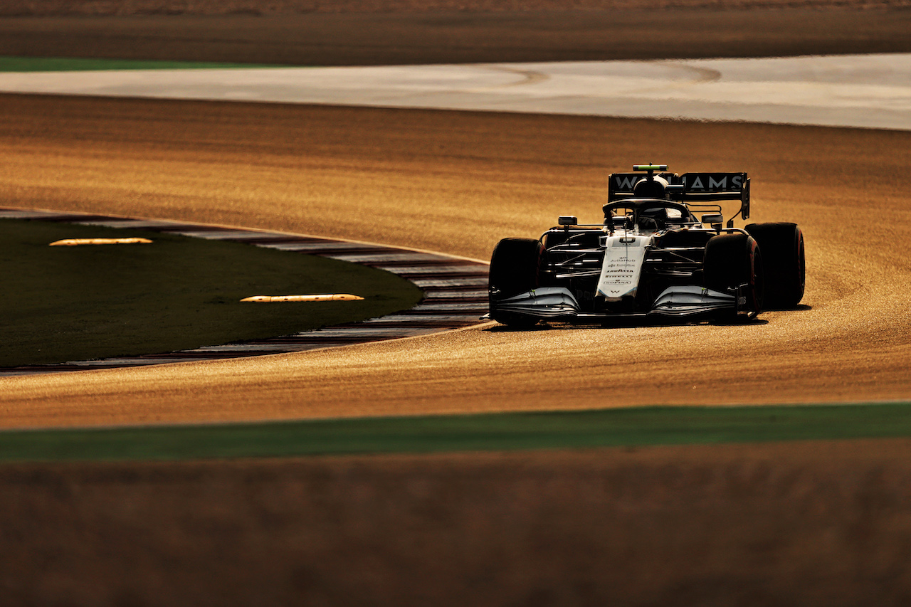 GP QATAR, Nicholas Latifi (CDN) Williams Racing FW43B.
20.11.2021. Formula 1 World Championship, Rd 20, Qatar Grand Prix, Doha, Qatar, Qualifiche Day.
- www.xpbimages.com, EMail: requests@xpbimages.com © Copyright: Moy / XPB Images