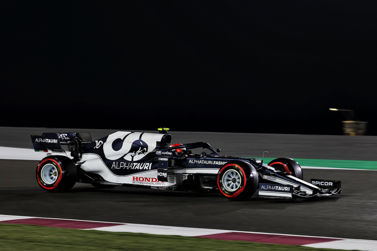 GP QATAR, Pierre Gasly (FRA) AlphaTauri AT02.
20.11.2021. Formula 1 World Championship, Rd 20, Qatar Grand Prix, Doha, Qatar, Qualifiche Day.
- www.xpbimages.com, EMail: requests@xpbimages.com © Copyright: Moy / XPB Images