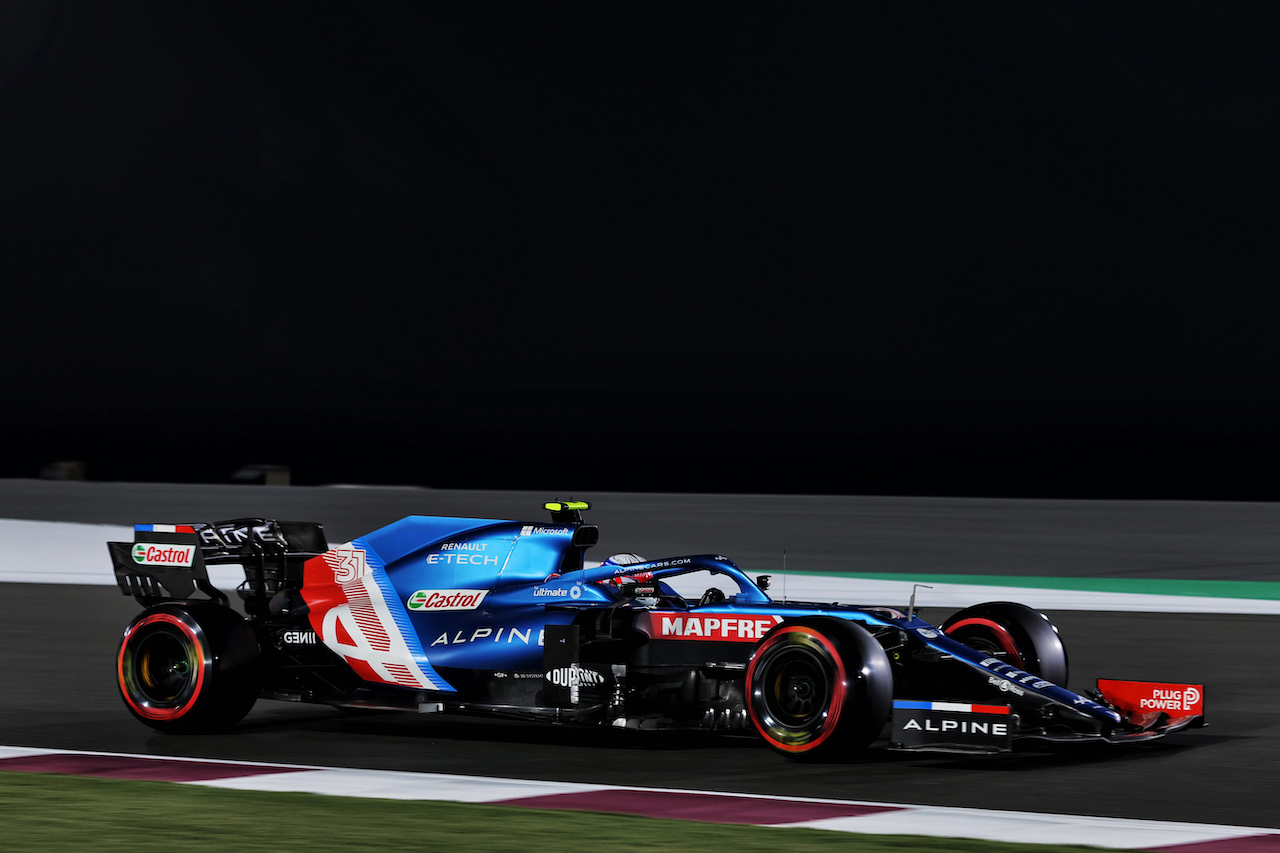 GP QATAR, Esteban Ocon (FRA) Alpine F1 Team A521.
20.11.2021. Formula 1 World Championship, Rd 20, Qatar Grand Prix, Doha, Qatar, Qualifiche Day.
- www.xpbimages.com, EMail: requests@xpbimages.com © Copyright: Moy / XPB Images