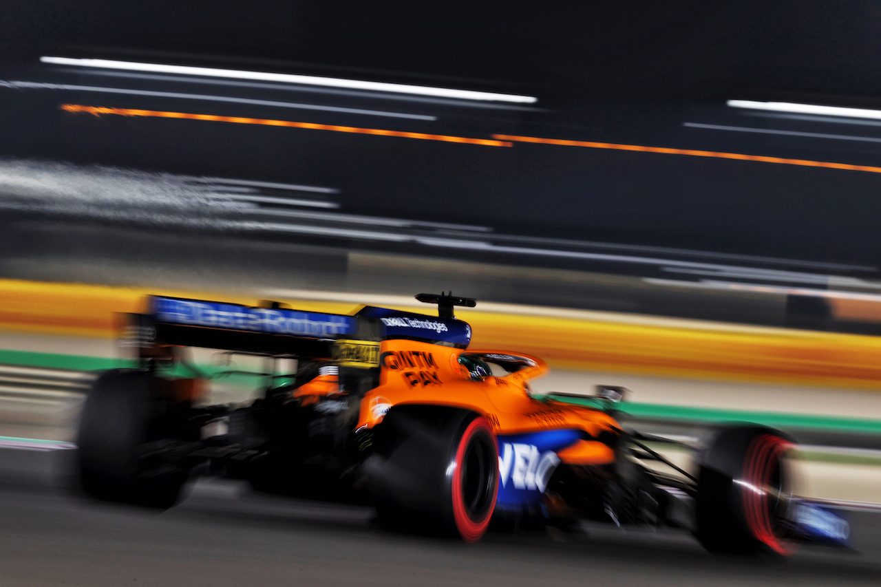 GP QATAR, Daniel Ricciardo (AUS) McLaren MCL35M.
20.11.2021. Formula 1 World Championship, Rd 20, Qatar Grand Prix, Doha, Qatar, Qualifiche Day.
- www.xpbimages.com, EMail: requests@xpbimages.com © Copyright: Moy / XPB Images