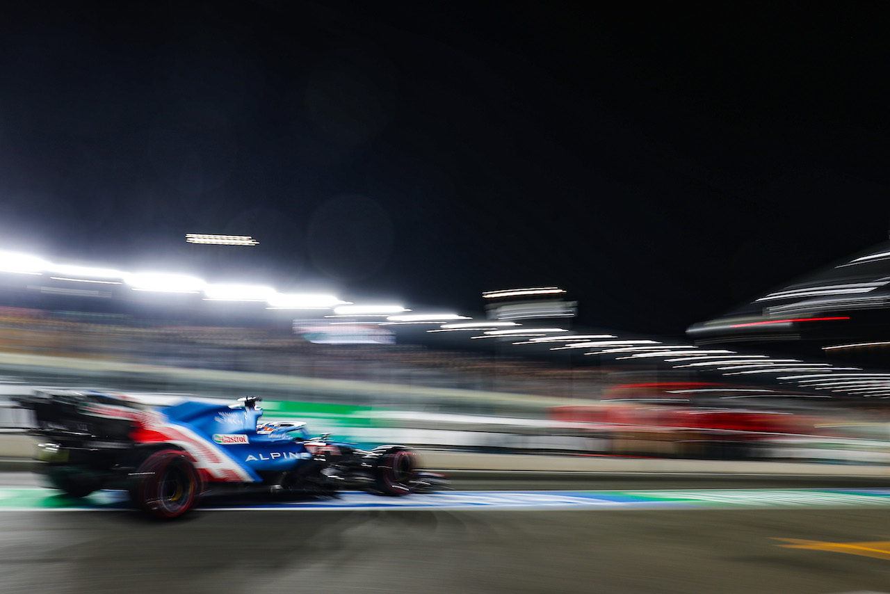 GP QATAR, Fernando Alonso (ESP) Alpine F1 Team A521.
20.11.2021. Formula 1 World Championship, Rd 20, Qatar Grand Prix, Doha, Qatar, Qualifiche Day.
- www.xpbimages.com, EMail: requests@xpbimages.com © Copyright: Charniaux / XPB Images