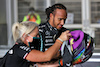 GP QATAR, Pole sitter Lewis Hamilton (GBR) Mercedes AMG F1 in qualifying parc ferme with Angela Cullen (NZL) Mercedes AMG F1 Physiotherapist.
20.11.2021. Formula 1 World Championship, Rd 20, Qatar Grand Prix, Doha, Qatar, Qualifiche Day.
- www.xpbimages.com, EMail: requests@xpbimages.com © Copyright: Batchelor / XPB Images
