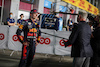 GP QATAR, Max Verstappen (NLD) Red Bull Racing with David Coulthard (GBR) Red Bull Racing e Scuderia Toro Advisor / Channel 4 F1 Commentator in qualifying parc ferme.
20.11.2021. Formula 1 World Championship, Rd 20, Qatar Grand Prix, Doha, Qatar, Qualifiche Day.
- www.xpbimages.com, EMail: requests@xpbimages.com © Copyright: FIA Pool Image for Editorial Use Only