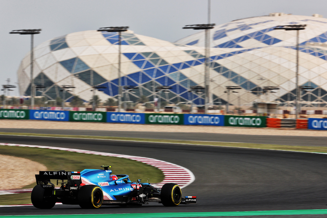 GP QATAR, Esteban Ocon (FRA) Alpine F1 Team A521.
19.11.2021 Formula 1 World Championship, Rd 20, Qatar Grand Prix, Doha, Qatar, Practice Day.
- www.xpbimages.com, EMail: requests@xpbimages.com © Copyright: Batchelor / XPB Images