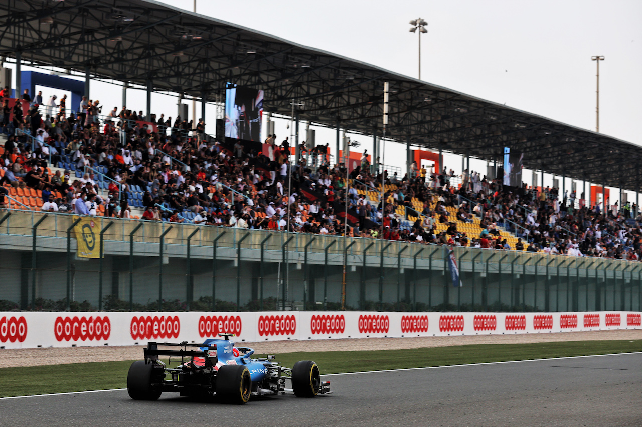 GP QATAR, Esteban Ocon (FRA) Alpine F1 Team A521.
19.11.2021 Formula 1 World Championship, Rd 20, Qatar Grand Prix, Doha, Qatar, Practice Day.
- www.xpbimages.com, EMail: requests@xpbimages.com © Copyright: Batchelor / XPB Images