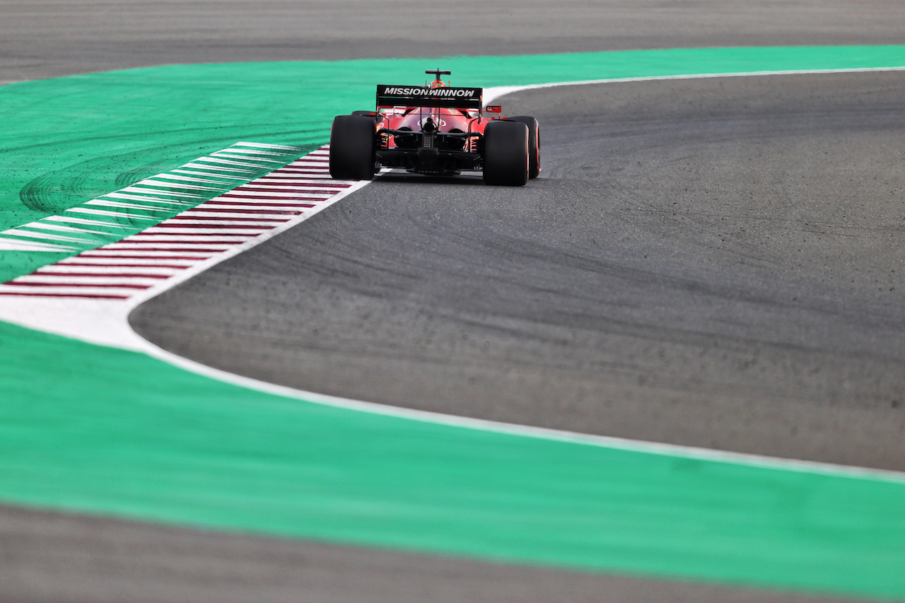 GP QATAR, Charles Leclerc (MON) Ferrari SF-21.
19.11.2021 Formula 1 World Championship, Rd 20, Qatar Grand Prix, Doha, Qatar, Practice Day.
- www.xpbimages.com, EMail: requests@xpbimages.com © Copyright: Moy / XPB Images