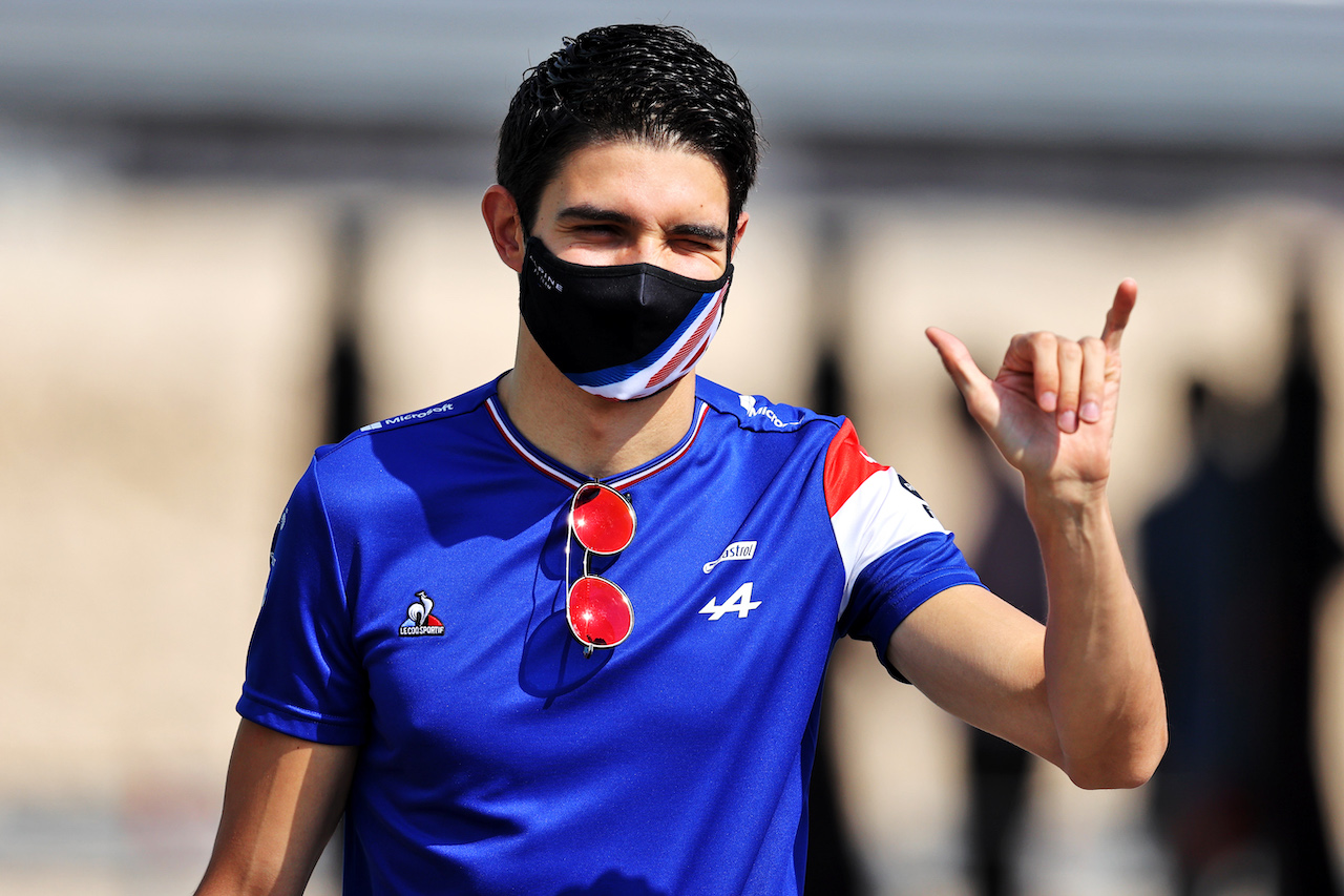 GP QATAR, Esteban Ocon (FRA) Alpine F1 Team.
19.11.2021 Formula 1 World Championship, Rd 20, Qatar Grand Prix, Doha, Qatar, Practice Day.
- www.xpbimages.com, EMail: requests@xpbimages.com © Copyright: Moy / XPB Images