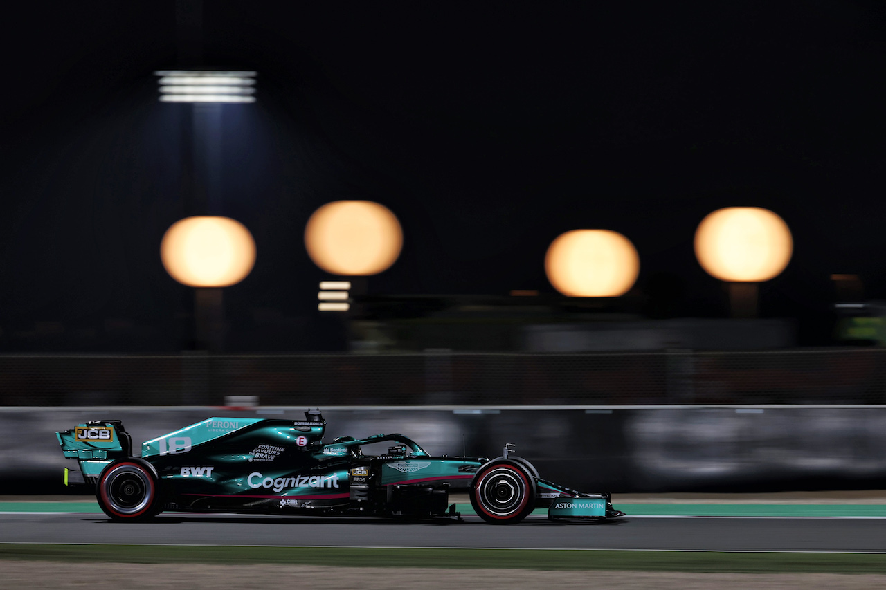 GP QATAR, Lance Stroll (CDN) Aston Martin F1 Team AMR21.
19.11.2021 Formula 1 World Championship, Rd 20, Qatar Grand Prix, Doha, Qatar, Practice Day.
- www.xpbimages.com, EMail: requests@xpbimages.com © Copyright: Batchelor / XPB Images