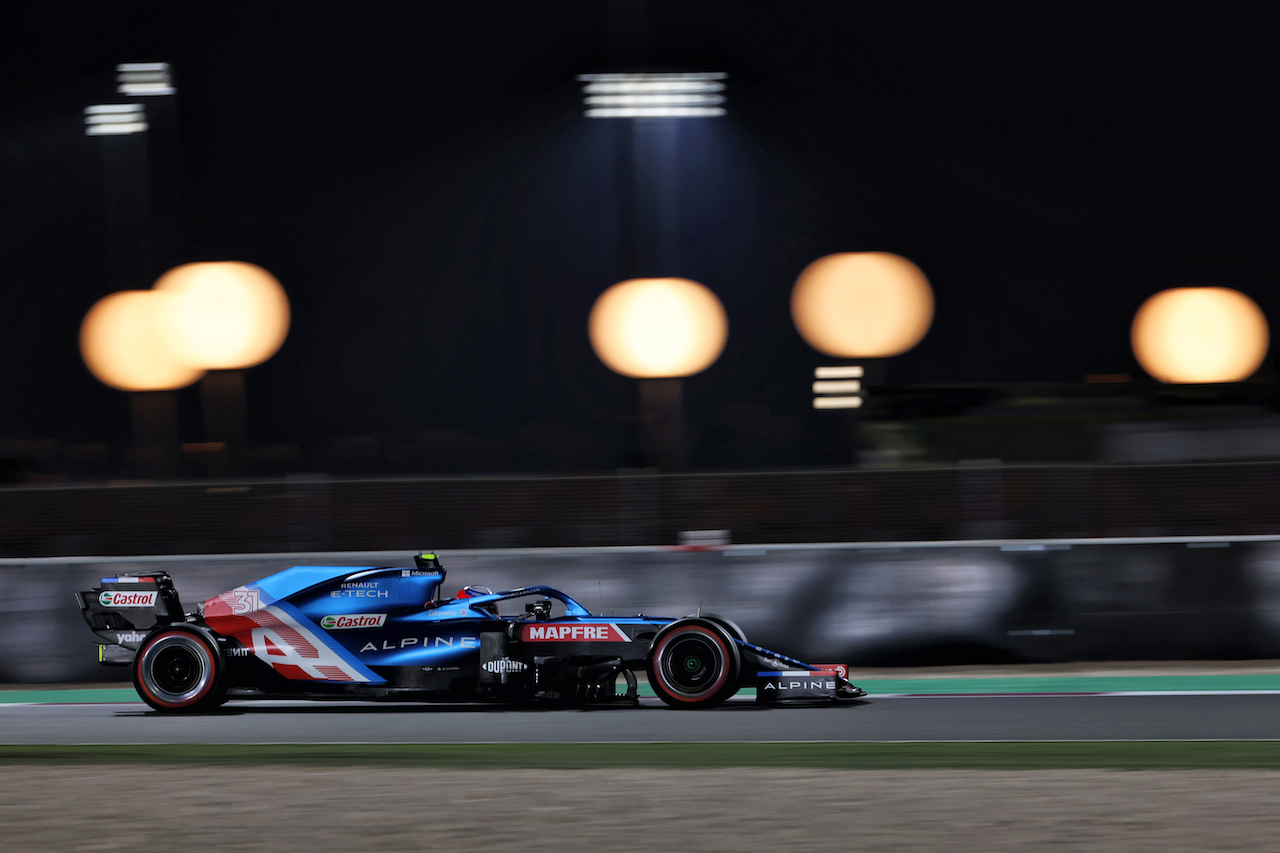 GP QATAR, Esteban Ocon (FRA) Alpine F1 Team A521.
19.11.2021 Formula 1 World Championship, Rd 20, Qatar Grand Prix, Doha, Qatar, Practice Day.
- www.xpbimages.com, EMail: requests@xpbimages.com © Copyright: Batchelor / XPB Images