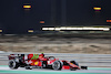 GP QATAR, Carlos Sainz Jr (ESP) Ferrari SF-21.
19.11.2021 Formula 1 World Championship, Rd 20, Qatar Grand Prix, Doha, Qatar, Practice Day.
- www.xpbimages.com, EMail: requests@xpbimages.com © Copyright: Batchelor / XPB Images