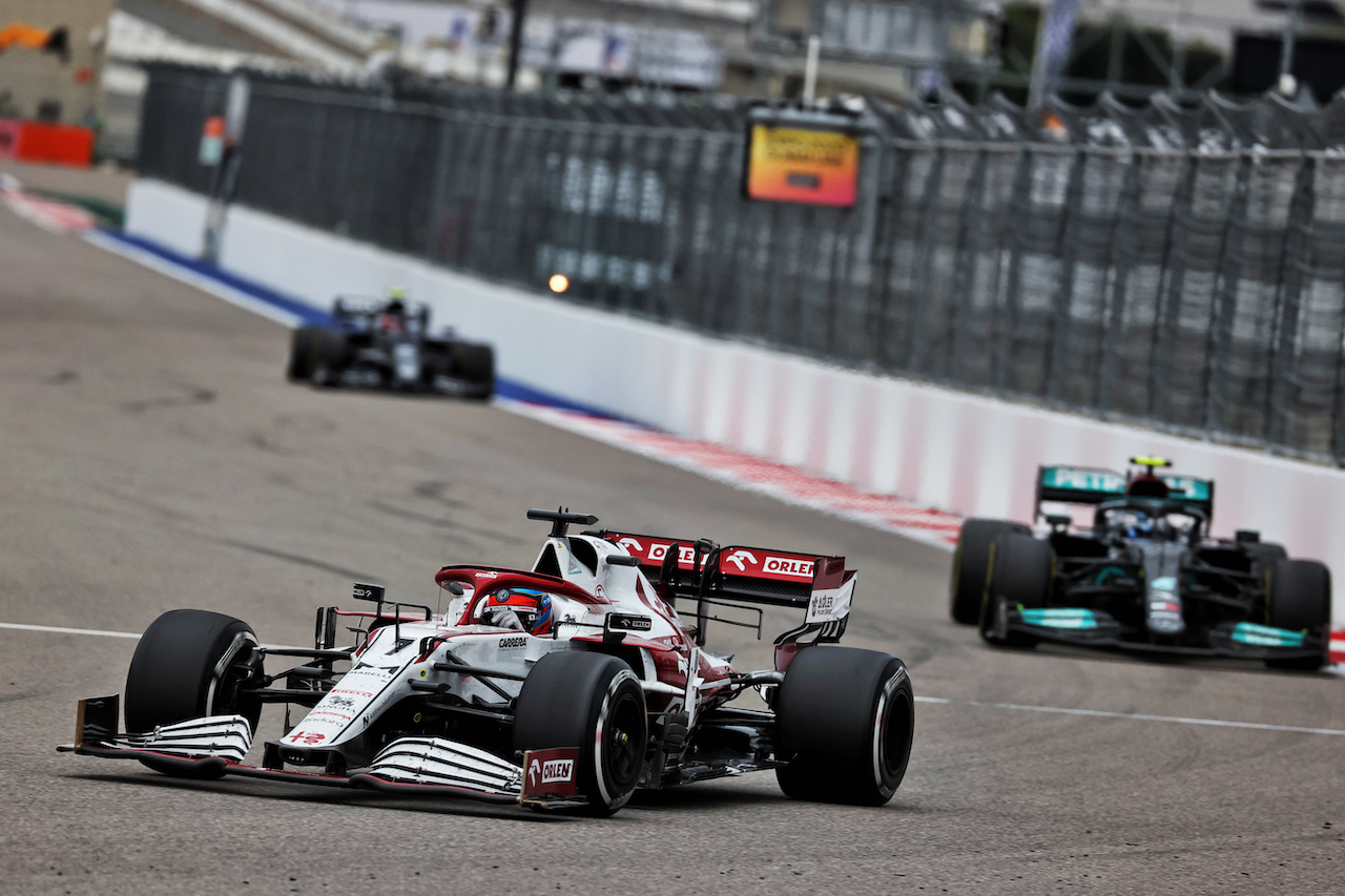 GP RUSSIA, Kimi Raikkonen (FIN) Alfa Romeo Racing C41.
26.09.2021. Formula 1 World Championship, Rd 15, Russian Grand Prix, Sochi Autodrom, Sochi, Russia, Gara Day.
- www.xpbimages.com, EMail: requests@xpbimages.com © Copyright: Batchelor / XPB Images