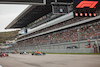 GP RUSSIA, Lando Norris (GBR) McLaren MCL35M davanti a at the partenza of the race.
26.09.2021. Formula 1 World Championship, Rd 15, Russian Grand Prix, Sochi Autodrom, Sochi, Russia, Gara Day.
- www.xpbimages.com, EMail: requests@xpbimages.com © Copyright: Bearne / XPB Images