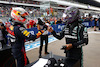GP RUSSIA, Gara winner Lewis Hamilton (GBR) Mercedes AMG F1 (Right) celebrates in parc ferme with second placed Max Verstappen (NLD) Red Bull Racing.
26.09.2021. Formula 1 World Championship, Rd 15, Russian Grand Prix, Sochi Autodrom, Sochi, Russia, Gara Day.
- www.xpbimages.com, EMail: requests@xpbimages.com © Copyright: FIA Pool Image for Editorial Use Only
