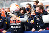 GP RUSSIA, Max Verstappen (NLD) Red Bull Racing celebrates his second position with Kelly Piquet (BRA) in parc ferme.
26.09.2021. Formula 1 World Championship, Rd 15, Russian Grand Prix, Sochi Autodrom, Sochi, Russia, Gara Day.
- www.xpbimages.com, EMail: requests@xpbimages.com © Copyright: FIA Pool Image for Editorial Use Only
