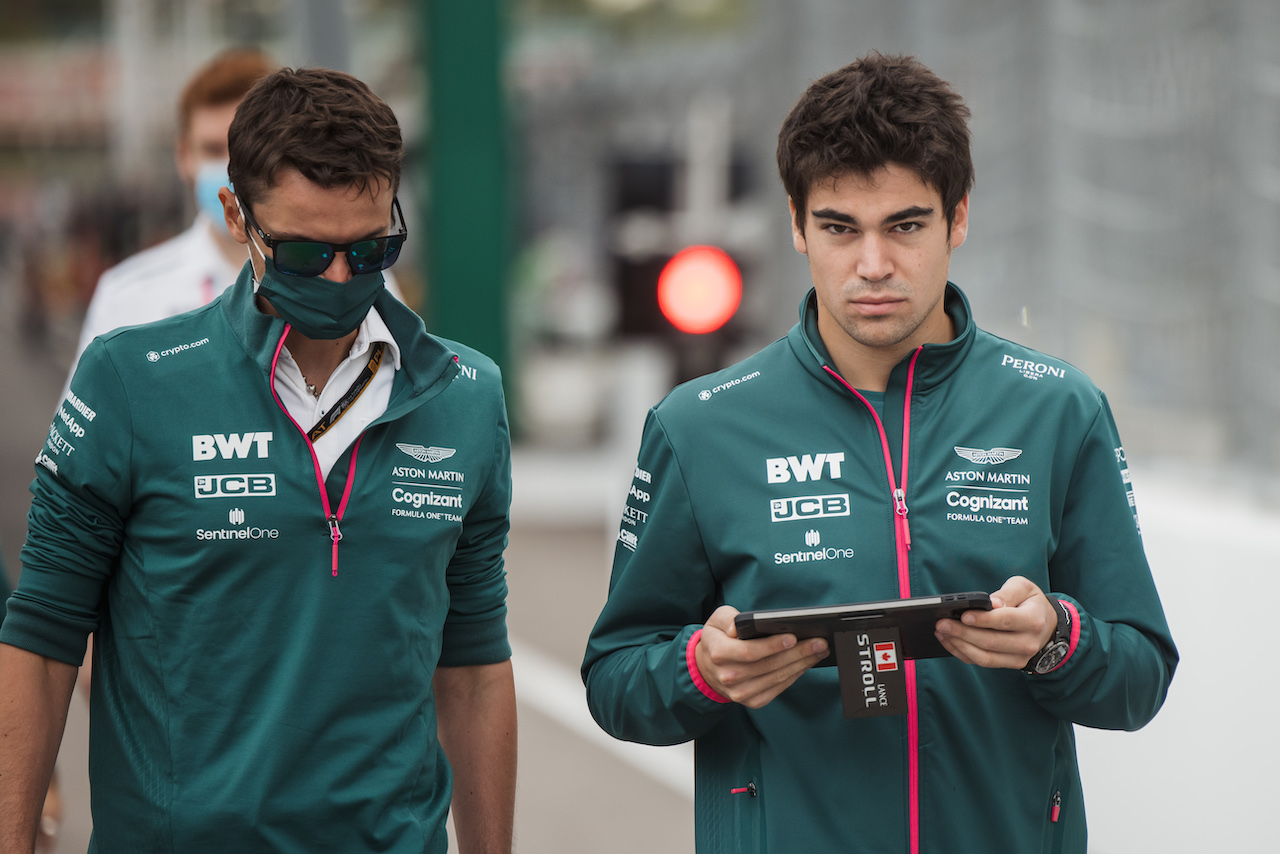 GP RUSSIA, Lance Stroll (CDN) Aston Martin F1 Team walks the circuit with the team.
23.09.2021. Formula 1 World Championship, Rd 15, Russian Grand Prix, Sochi Autodrom, Sochi, Russia, Preparation Day.
- www.xpbimages.com, EMail: requests@xpbimages.com © Copyright: Bearne / XPB Images