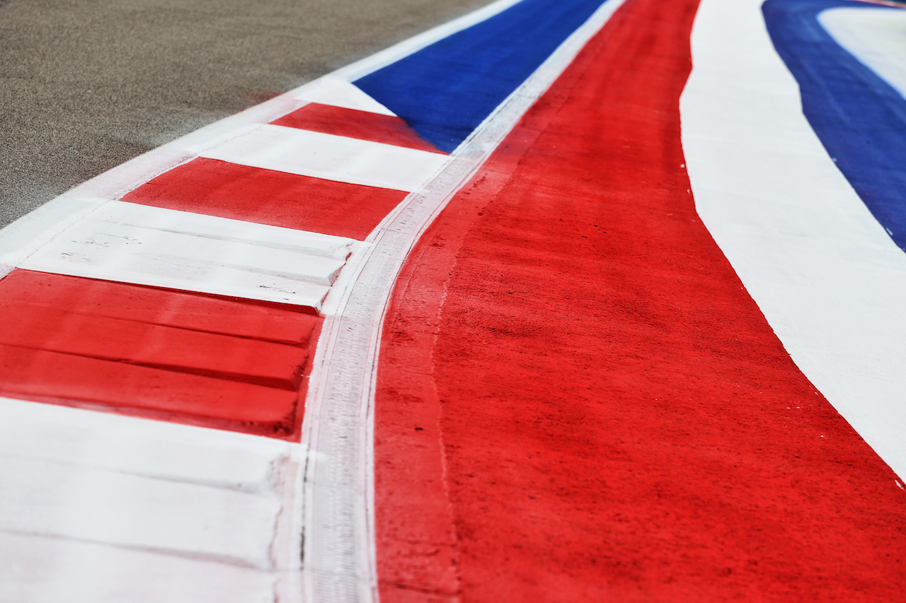 GP RUSSIA, Circuit Atmosfera - kerb detail.
23.09.2021. Formula 1 World Championship, Rd 15, Russian Grand Prix, Sochi Autodrom, Sochi, Russia, Preparation Day.
- www.xpbimages.com, EMail: requests@xpbimages.com © Copyright: Moy / XPB Images