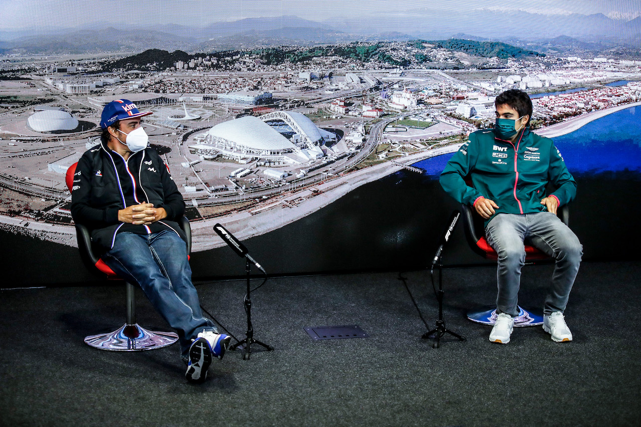GP RUSSIA, (L to R): Fernando Alonso (ESP) Alpine F1 Team e Lance Stroll (CDN) Aston Martin F1 Team in the FIA Press Conference.
23.09.2021. Formula 1 World Championship, Rd 15, Russian Grand Prix, Sochi Autodrom, Sochi, Russia, Preparation Day.
- www.xpbimages.com, EMail: requests@xpbimages.com © Copyright: FIA Pool Image for Editorial Use Only