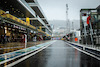 GP RUSSIA, Circuit Atmosfera - a wet pit lane as rain falls.
25.09.2021. Formula 1 World Championship, Rd 15, Russian Grand Prix, Sochi Autodrom, Sochi, Russia, Qualifiche Day.
- www.xpbimages.com, EMail: requests@xpbimages.com © Copyright: Bearne / XPB Images