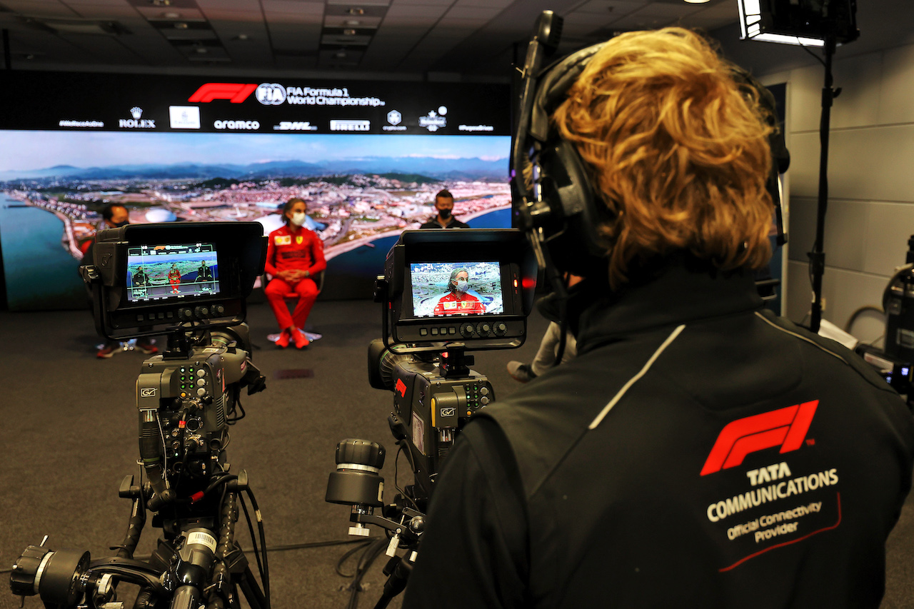 GP RUSSIA, (L to R): Toyoharu Tanabe (JPN) Honda Racing F1 Technical Director; Laurent Mekies (FRA) Ferrari Sporting Director; Marcin Budkowski (POL) Alpine F1 Team Executive Director, in the FIA Press Conference.
24.09.2021. Formula 1 World Championship, Rd 15, Russian Grand Prix, Sochi Autodrom, Sochi, Russia, Practice Day.
- www.xpbimages.com, EMail: requests@xpbimages.com © Copyright: Moy / XPB Images