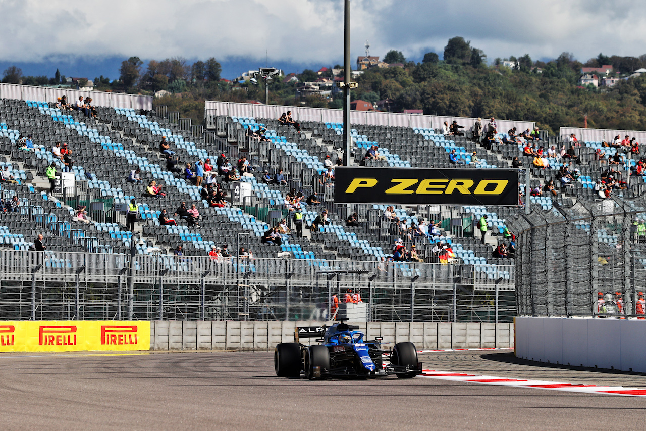 GP RUSSIA, Fernando Alonso (ESP) Alpine F1 Team A521.
24.09.2021. Formula 1 World Championship, Rd 15, Russian Grand Prix, Sochi Autodrom, Sochi, Russia, Practice Day.
- www.xpbimages.com, EMail: requests@xpbimages.com © Copyright: Moy / XPB Images