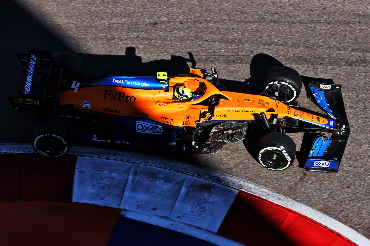 GP RUSSIA, Lando Norris (GBR) McLaren MCL35M.
24.09.2021. Formula 1 World Championship, Rd 15, Russian Grand Prix, Sochi Autodrom, Sochi, Russia, Practice Day.
- www.xpbimages.com, EMail: requests@xpbimages.com © Copyright: Batchelor / XPB Images